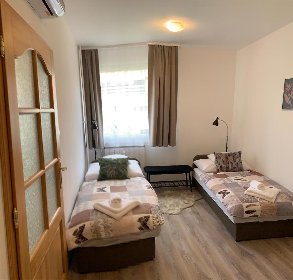 N-apartman * Mosonmagyarovar